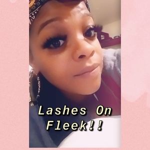 Meet your Posher, Monique